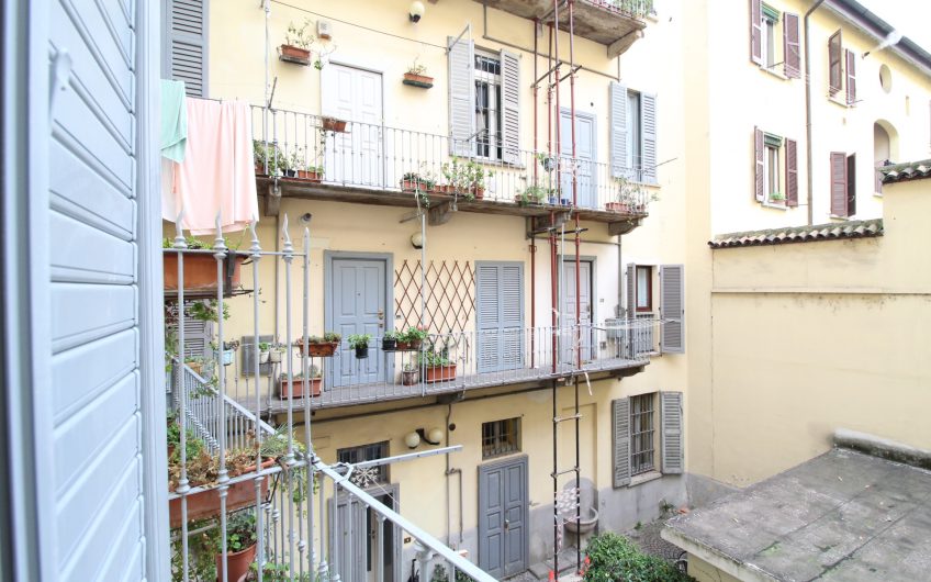 Bilocale Navigli/Via Ascanio Sforza 49