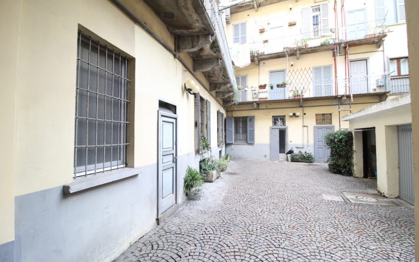 Bilocale Navigli/Via Ascanio Sforza 49