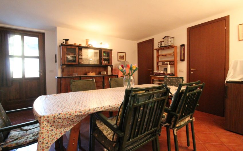 VILLA BIFAMIGLIARE COLICO/VILLATICO